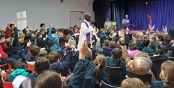 12.12.23 : CELEBRATION DE LA FETE DE LA LUMIERE